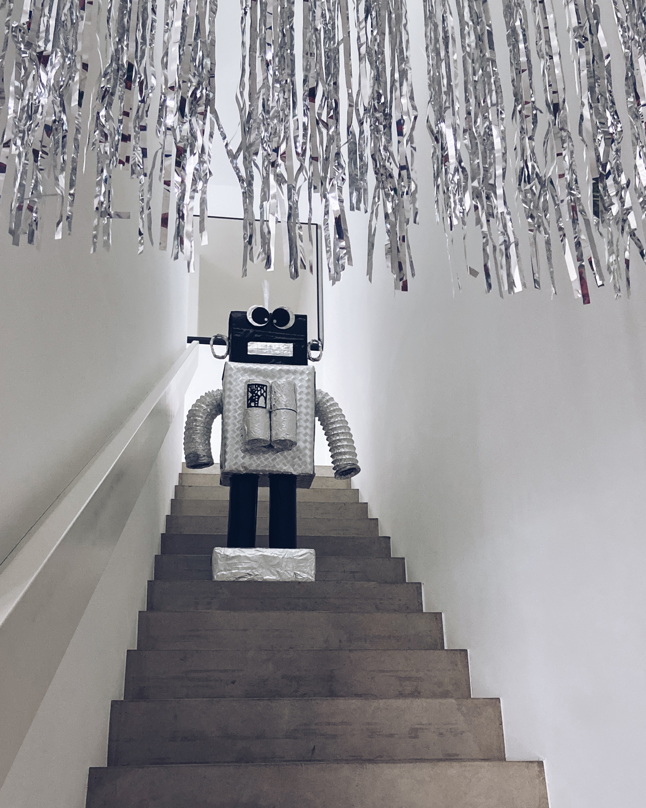 Party Spaceparty Alufolie Weltall Dekoration Interior Inspiration Roboter